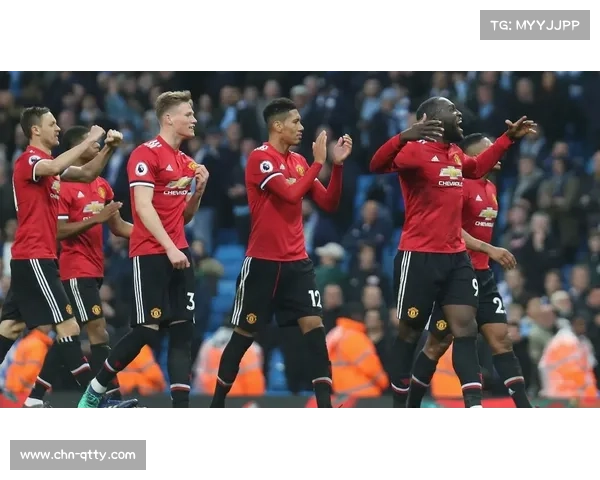 曼联壁纸，压着打的球队